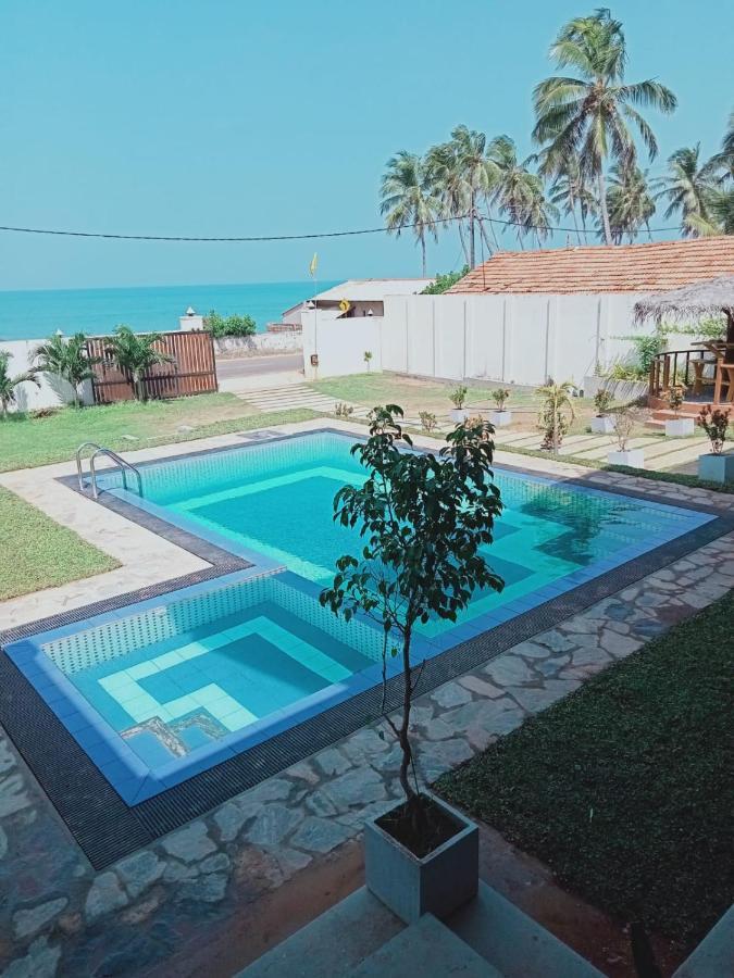 Isamar Front Beach Marawila Exterior foto